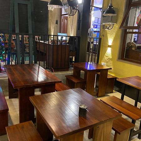 Settle Inn Tourist Lodge 캔디 외부 사진