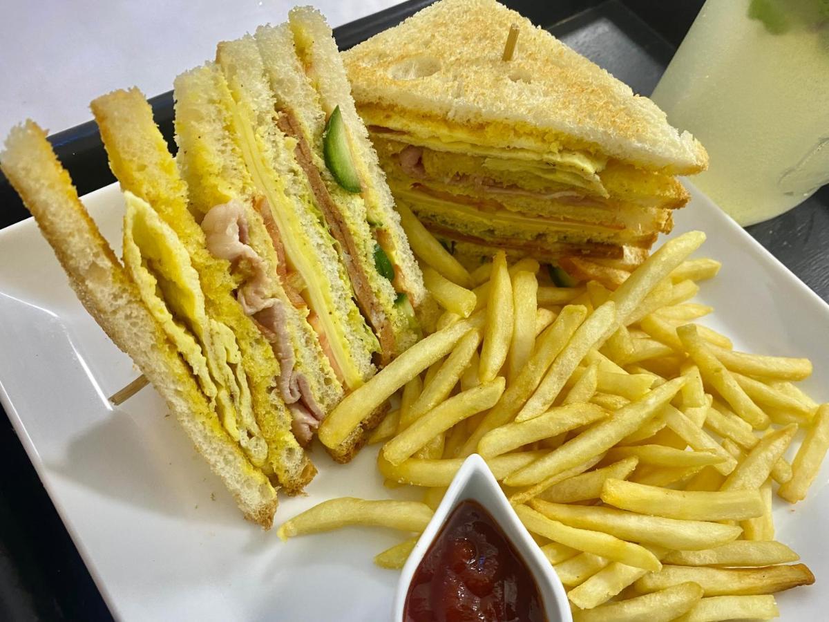 Settle Inn Tourist Lodge 캔디 외부 사진