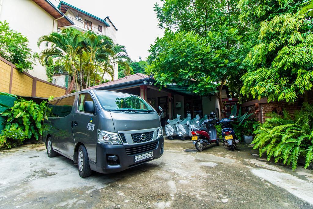 Settle Inn Tourist Lodge 캔디 외부 사진